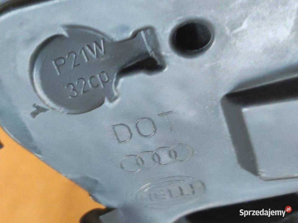 wkład lewy tył do lampy tylnej audi A4 B6 Kielce