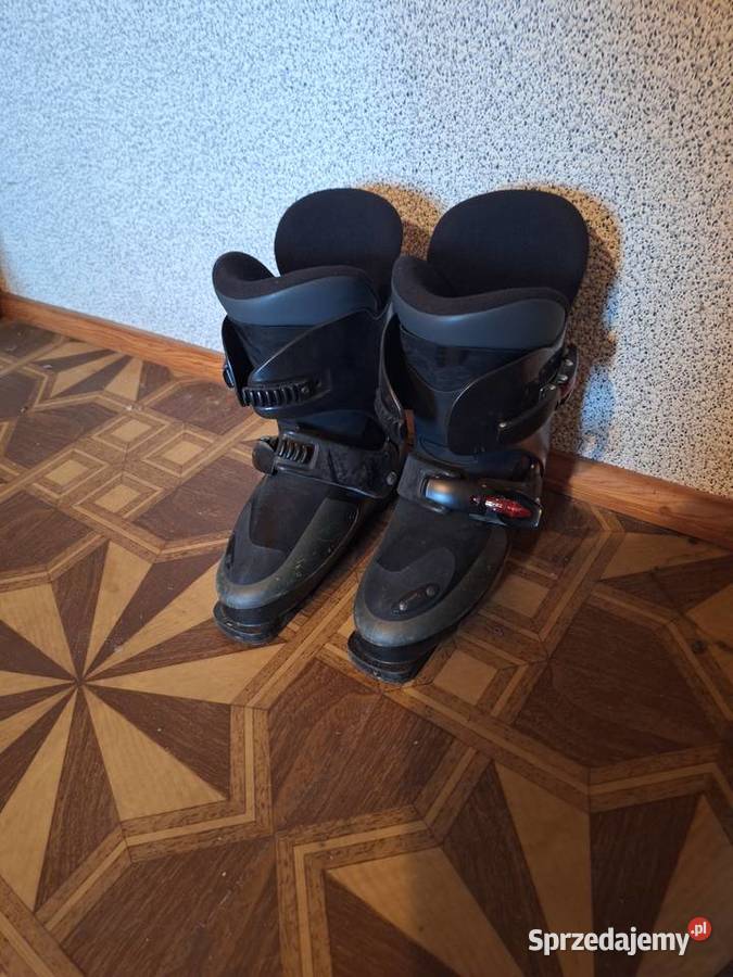 zestaw narty buty kask Szczecinek
