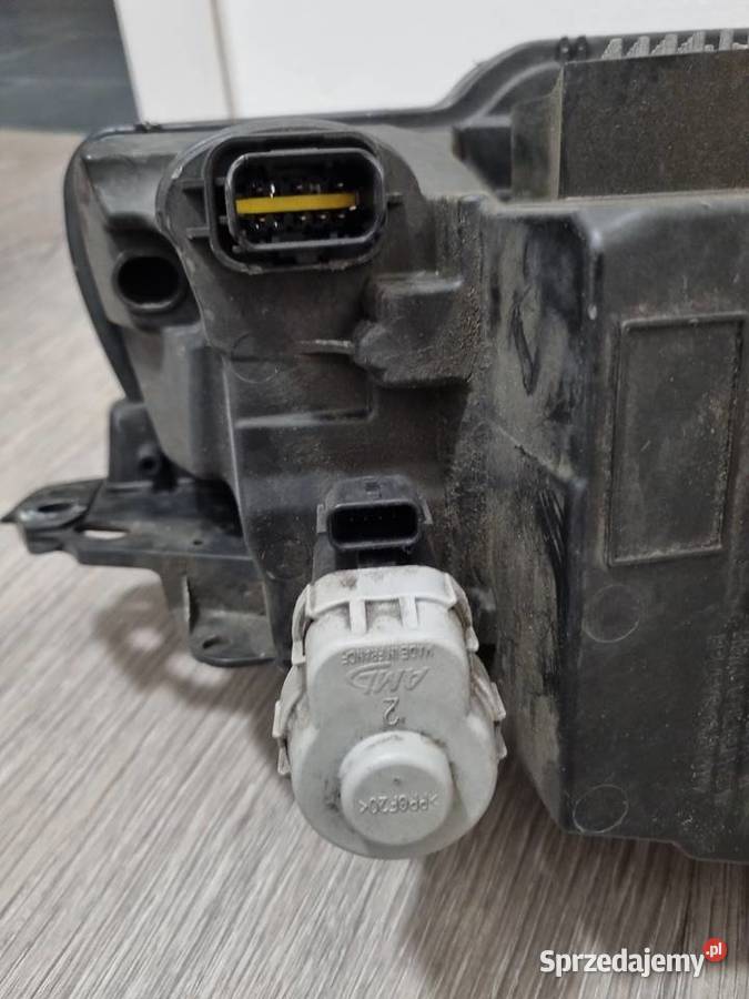 Lampa przednia lewa Peugeot 9807241780 Dziemiany