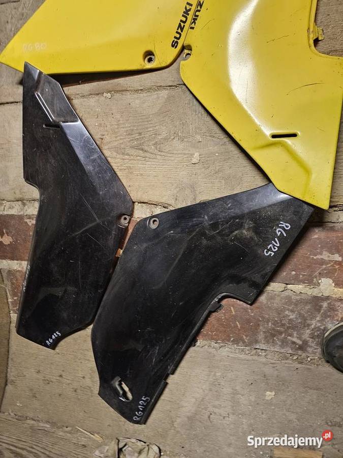 Suzuki RG 80 boczki boczek plastik plastiki Jelenia Góra