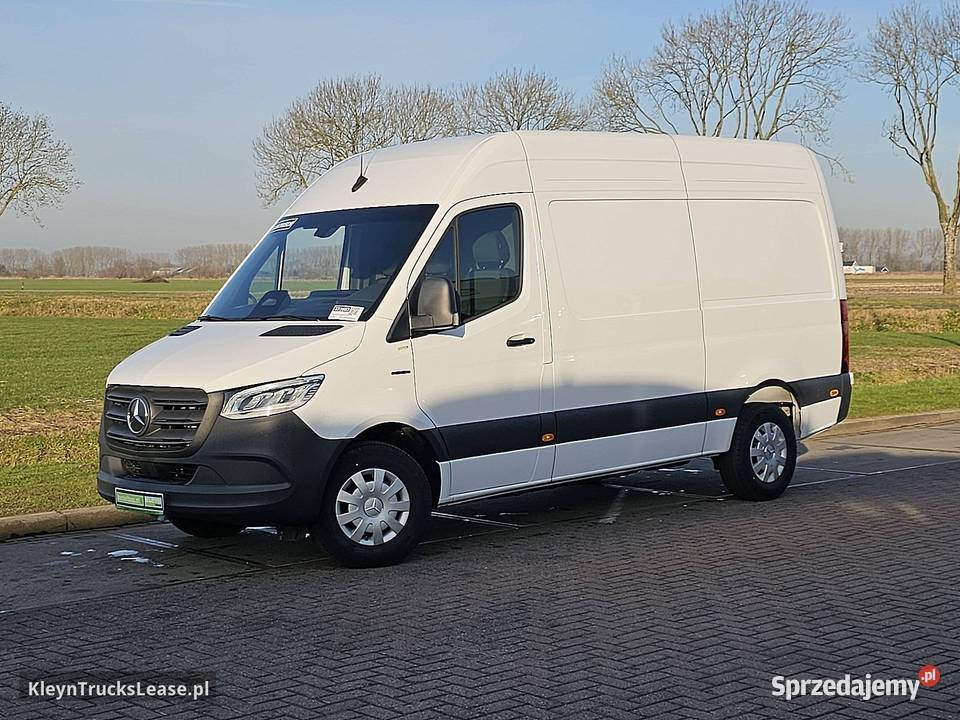 MercedesBenz ESPRINTER 81kWh 300KmWLTP L2H2 Rok produkcji 2026