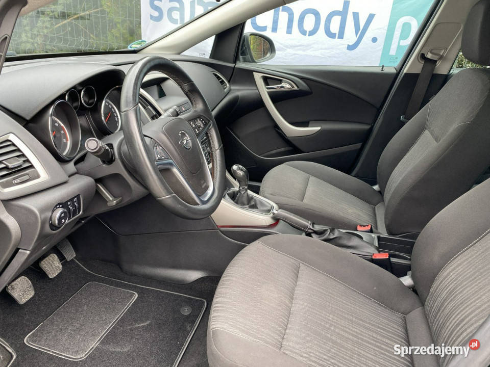 Opel Astra opłacone zadbane J 20092019 Hatchback Astra Poznań