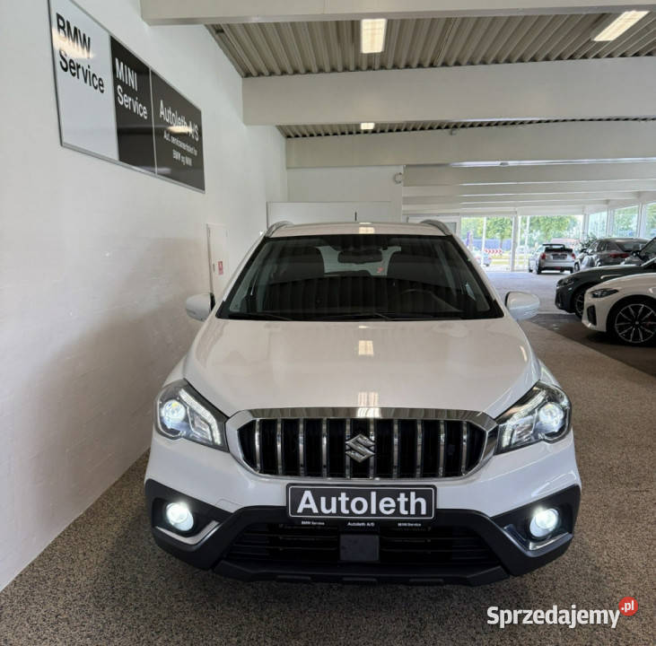 Suzuki SX4 SCross biały Sadlno