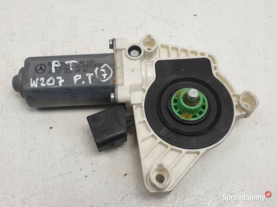 Mercedes W207 Coupe PRAWY SILNICZEK SZYBY Szyb