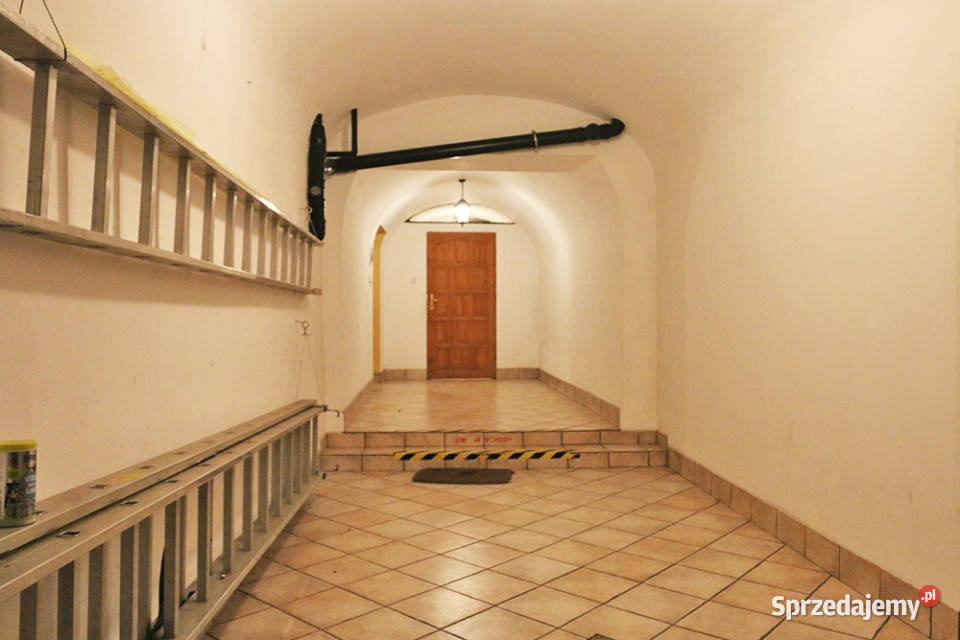 Kamienica inwestycyjna parking 8 aut centrum Cieszyn