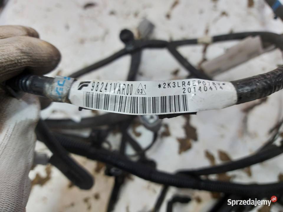 Subaru WRX STI 2015 wiązka instalacja komory osobowe