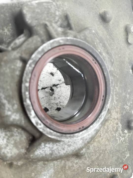 POMPA OLEJU 25 16V Nissan XTrail I 20012007