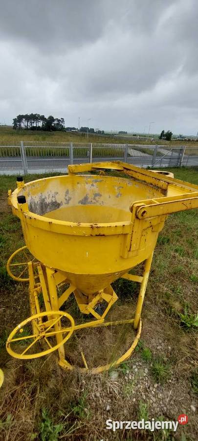 Pojemnik zbiornik kubeł do betonu 750 L Kępno