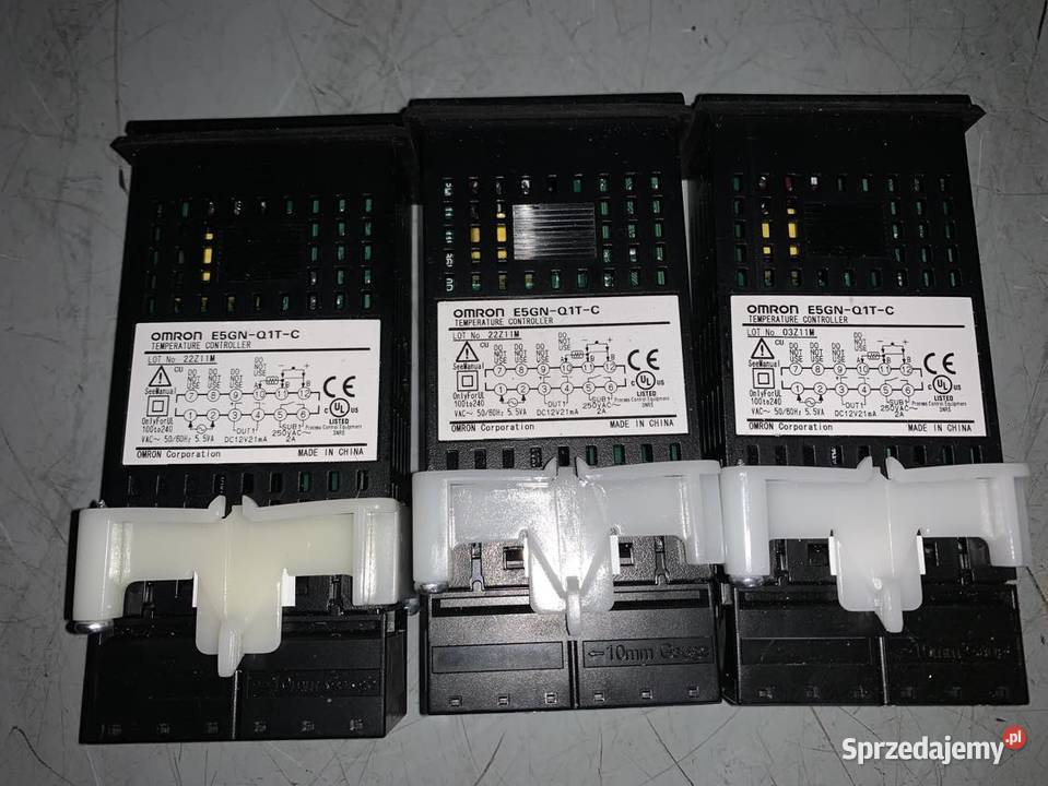 Omron E5GNQ1TC Temperature controller