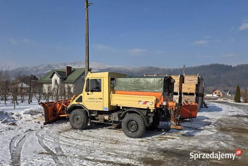 MercedesBenz UNIMOG