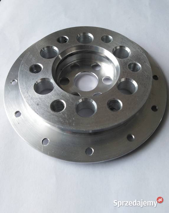 Tulejadystans pod śmigło samolotu lekkiego ULL Nysa