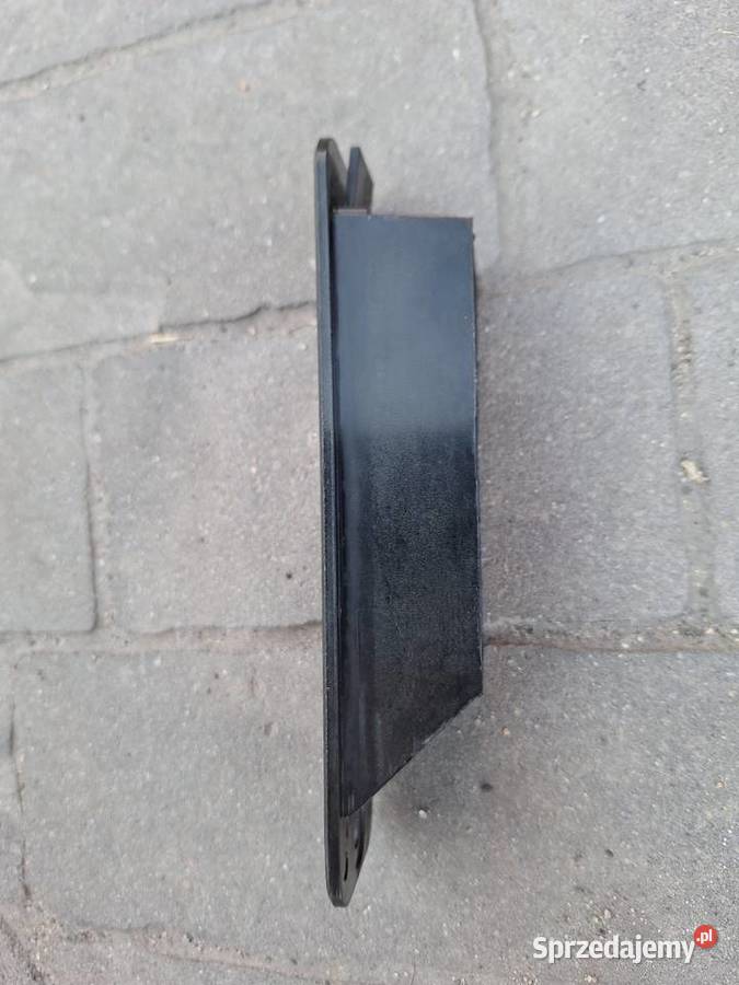 Fiat 126 kratka słupka B drzwi używana stan 1 1 Zaniemyśl