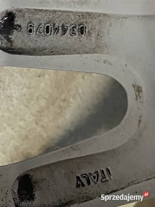 Bmw koła 8J 17 z oponami zimowymi