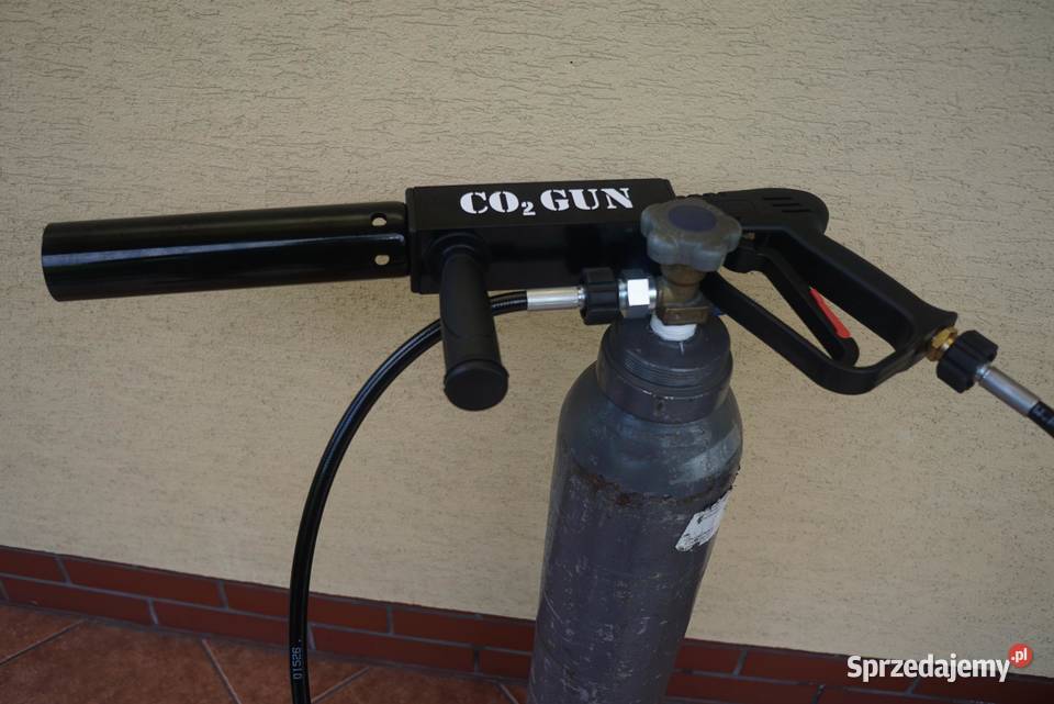 Wytwornica dymu Pionowa Pistolec Co2 top gun Obsługa imprez Wieliczka