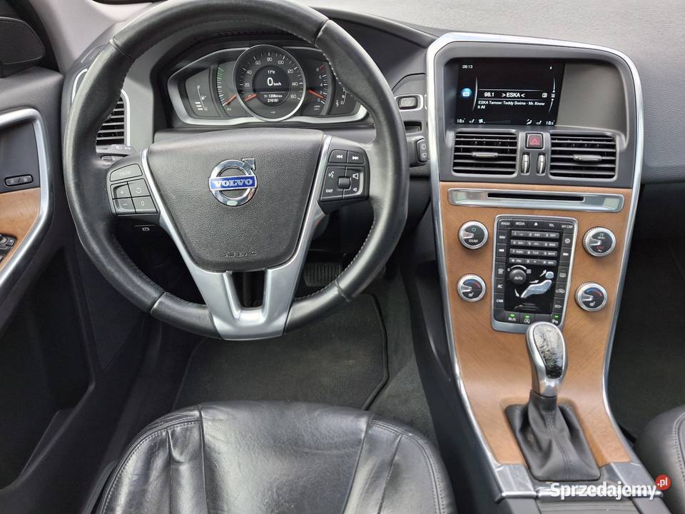 Volvo XC60 20 Benzyna Automat Skóra Bogate benzyna małopolskie sprzedam