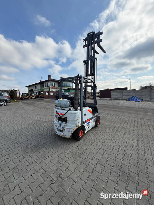 wózek widłowy FIAT OM G20 LPG 2000 TRIPLEX 44m Działoszyn