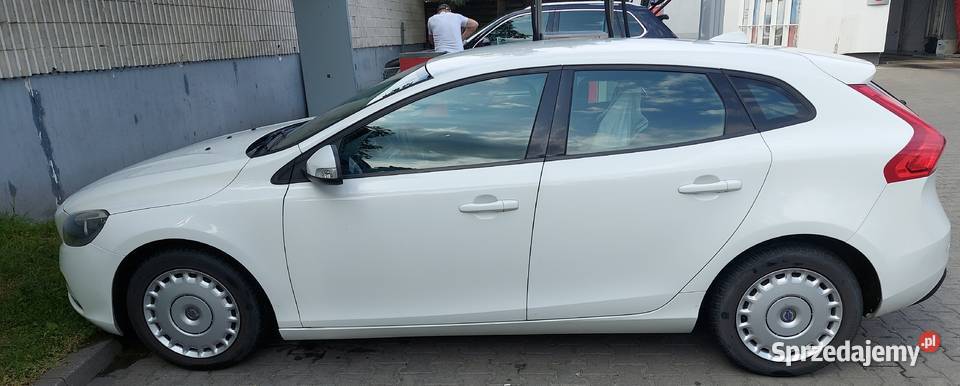 Volvo V40 16 150zadbany wszystkie serwisy benzyna Kwidzyn sprzedam