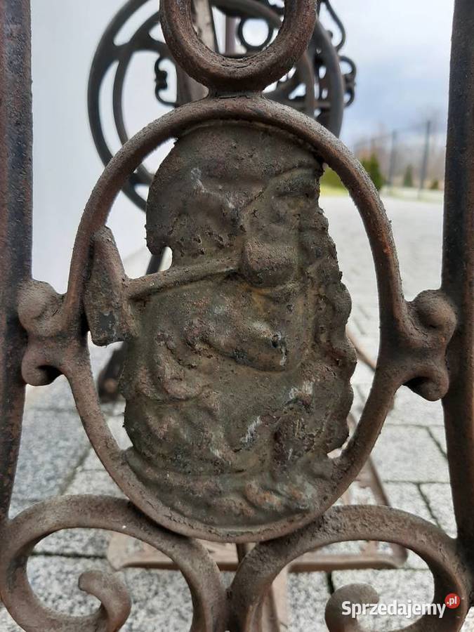 Nogi starej maszyna do szycia ELEKTRA Leszno