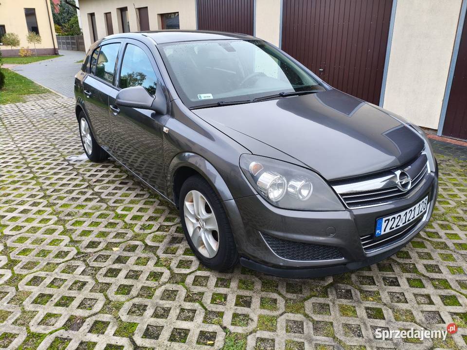 Opel Astra H 17 CDTI 110 2011 manualna