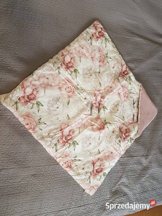 Kocyk otulacz do fotelikanosidełka na zimę marki Żołynia