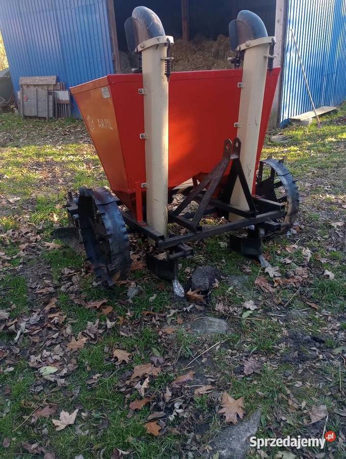sprzedam sadzarke Siewniki i sadzarki Maszyny rolnicze Nockowa