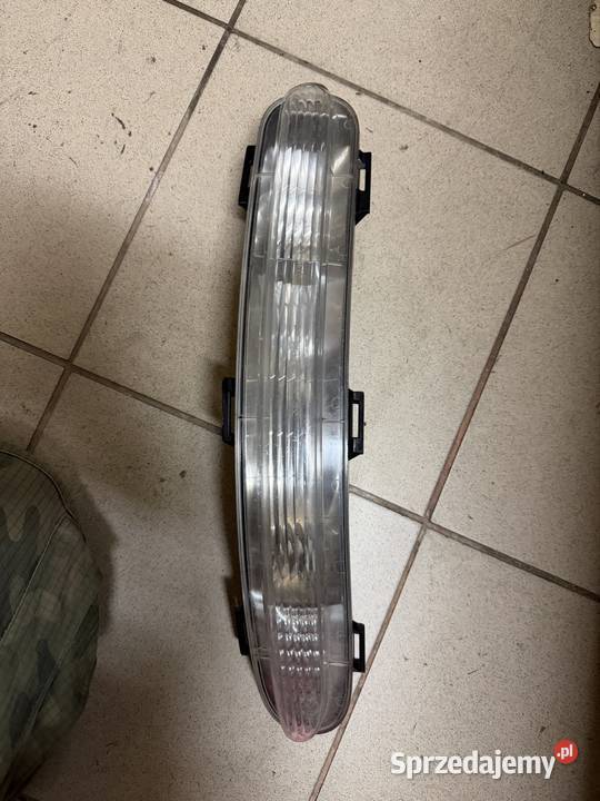 Kierunkowskaz lewy tylny dodge viper srt10 06 Warszawa