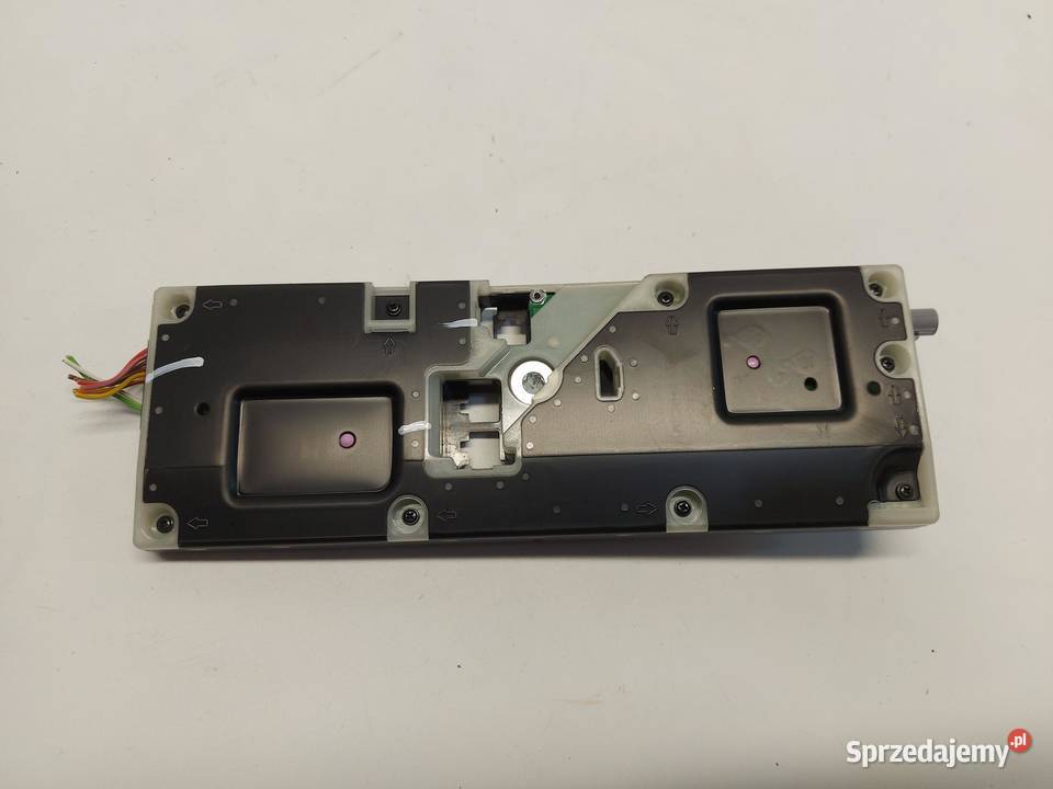 Ford Explorer VII R2KB WZMACNIACZ MODUŁ ANTENA