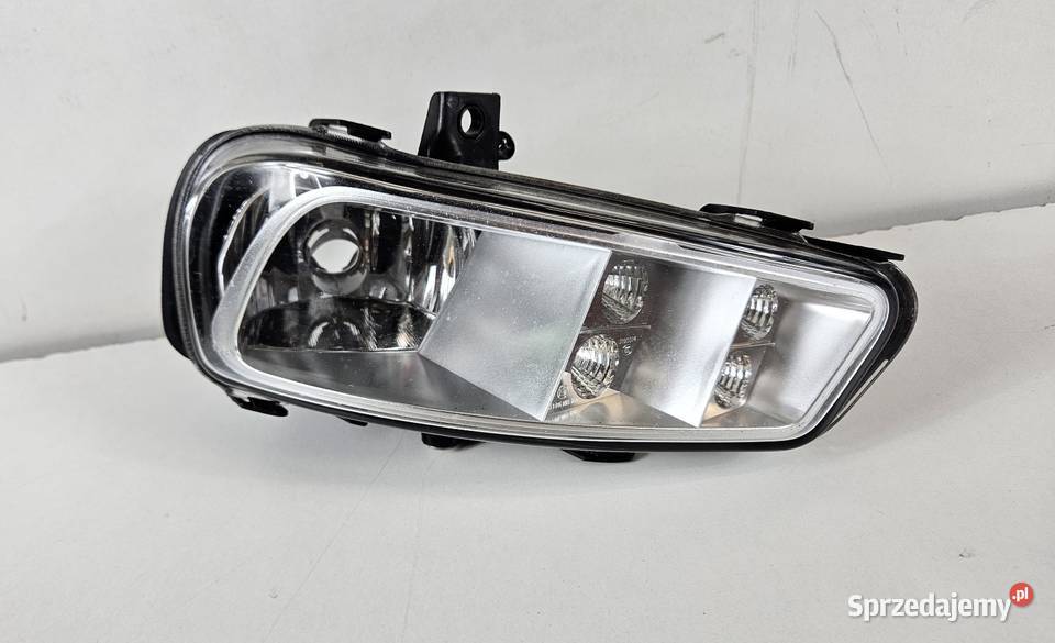 MERCEDES ACTROS MP4 HALOGEN PRAWY ZDERZAKA PRZÓD osobowe sprzedam