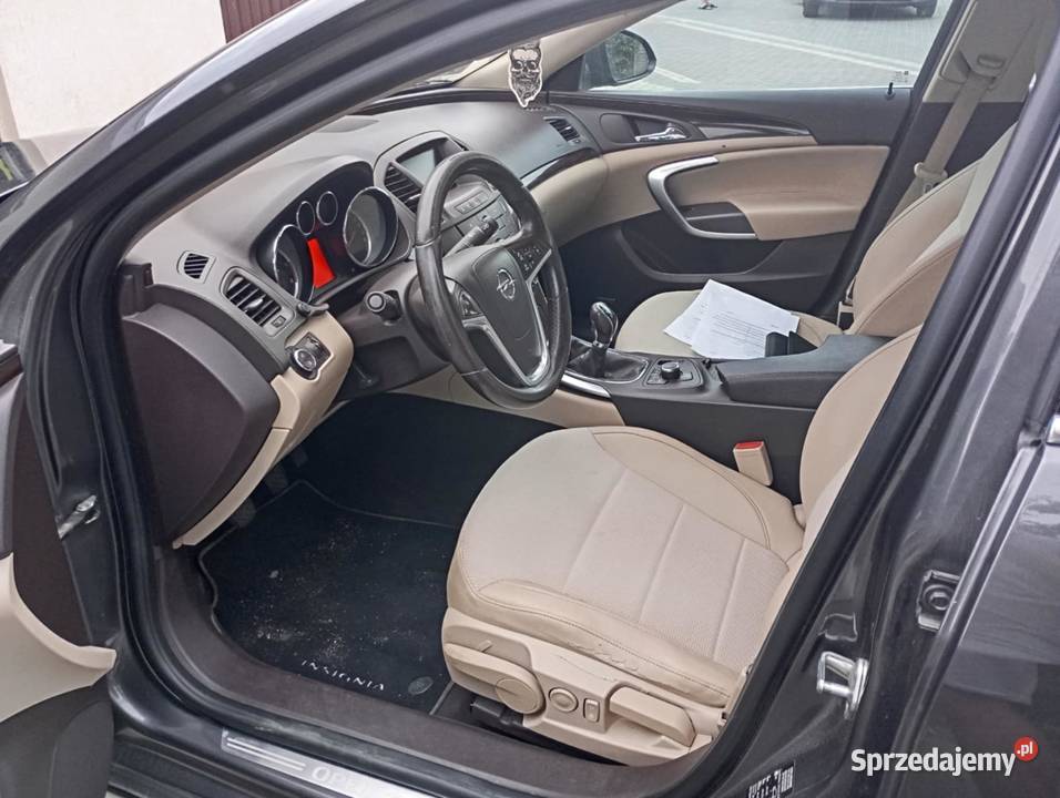 Opel insignia Rok produkcji 2010 mazowieckie Leszno