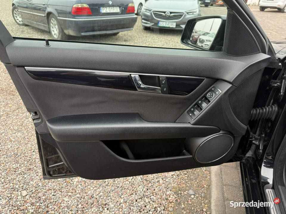 Mercedes C 200 W204 20072014 274268km pomorskie Słupsk