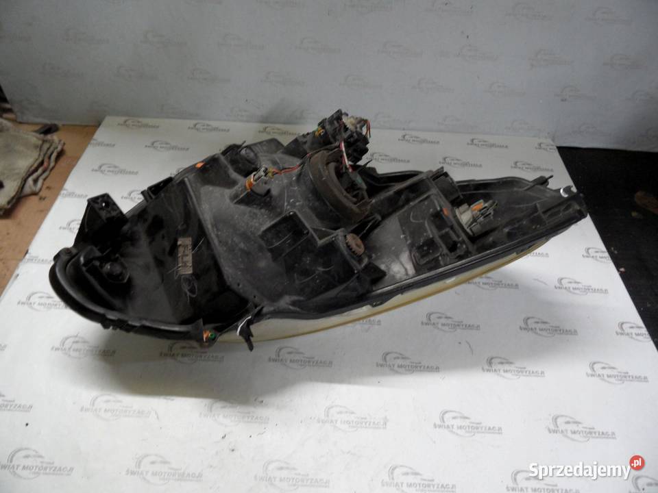 NISSAN PIXO 10r lampa lewa przód ANGLIK osobowe