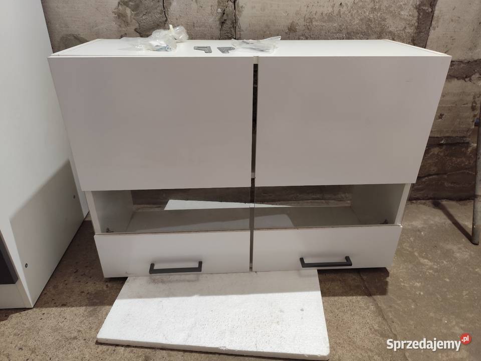 Szafka wisząca biała 80 z szybą Wolsztyn sprzedam
