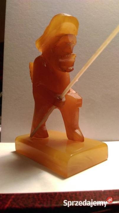 SprzedamRzeźba Rybak z wędkąBursztynbakelit
