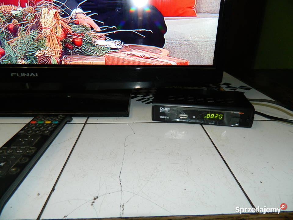SPRZEDAM TV LED FUNAJ 32C Z NOWYM DEKODEREM HDMI Biała