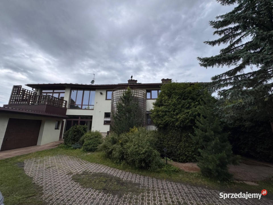 PIĘKNA WILLA Z BASENEM DZIAŁKĄ SYPIALNIA RADOMIA 2258m2 Antoniówka