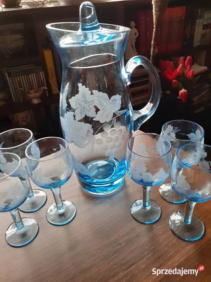 karafki różne i kieliszki Warszawa