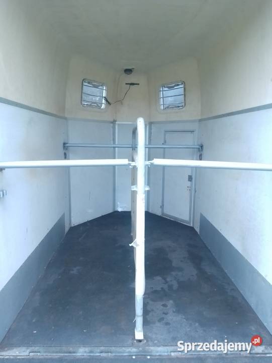 Przyczepa do przewozu dwóch koni DMC 1300 Żerdzina