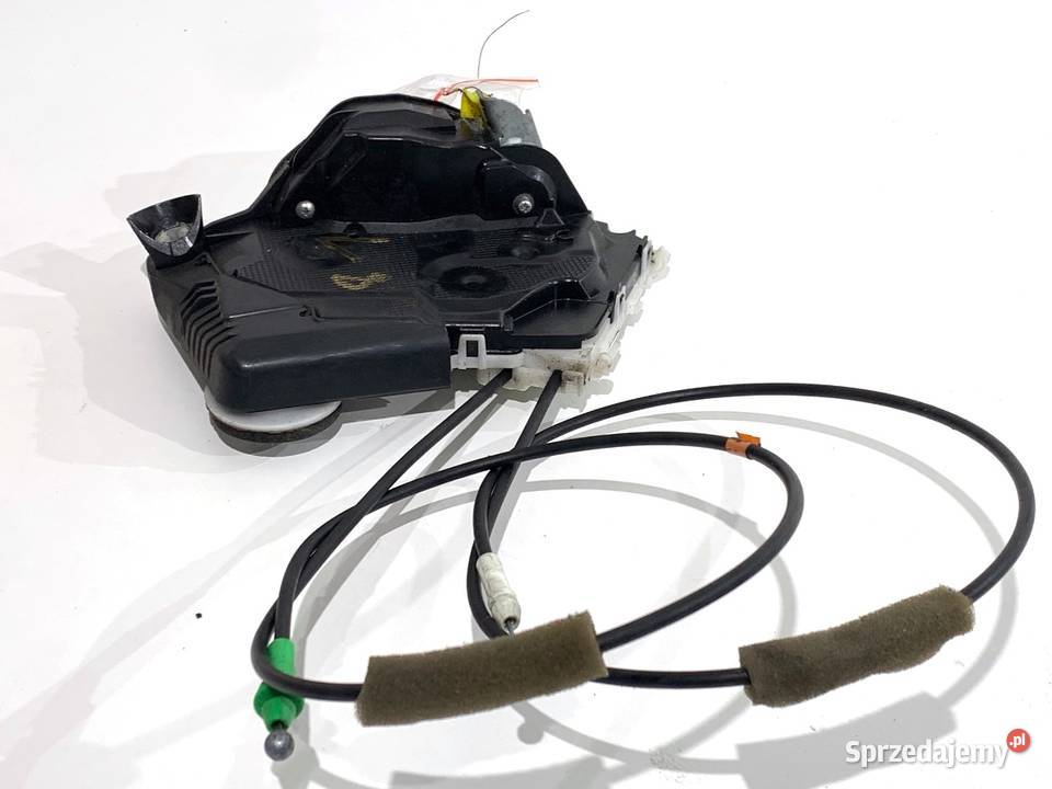 ZAMEK DRZWI LEWY PRZÓD TOYOTA YARIS III podkarpackie