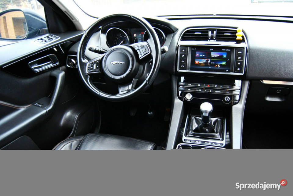 Jaguar FPACE SKÓRA Kamera cof NAVI Nowe opony lakier metallic