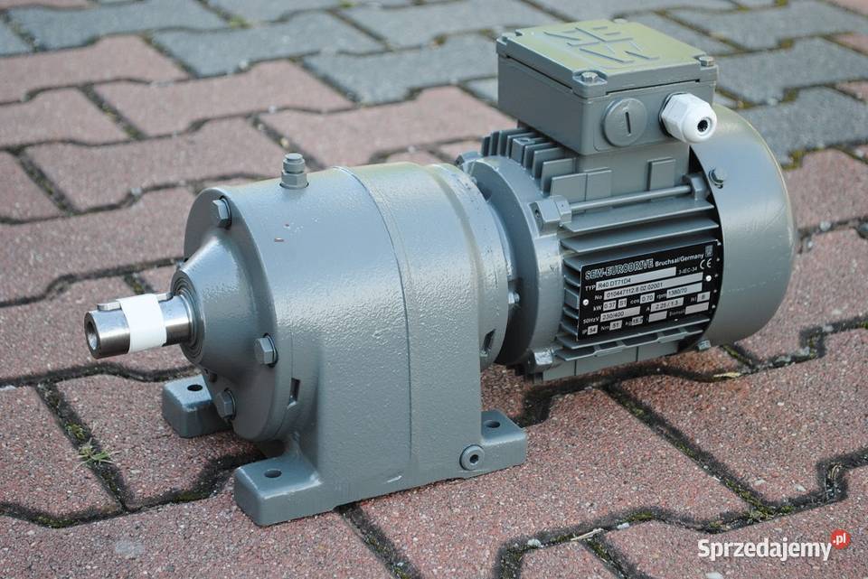 Motoreduktor 037kw 70obrmin Firmy SEWEurodrive