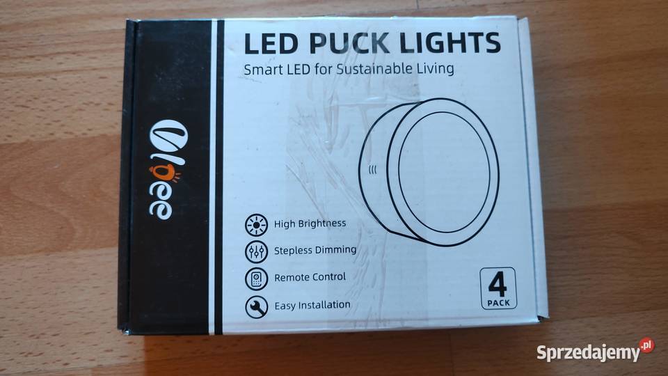 zestaw 4 inteligentnych lampek LED puck wielkopolskie Książ Wielkopolski