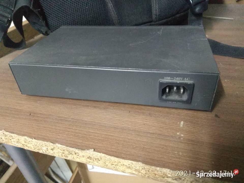 Switch planet 8 portów 10100Mbit Kraków
