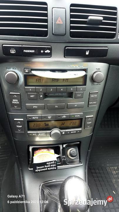 Toyota Avensis 2007 18 benzyna opłacony 1 1800cm3 Panda Chodzież