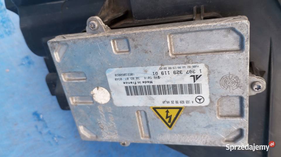 MERCEDES B KLASA W245 LAMPA PRAWY PRZÓD XENON Nowy Tomyśl