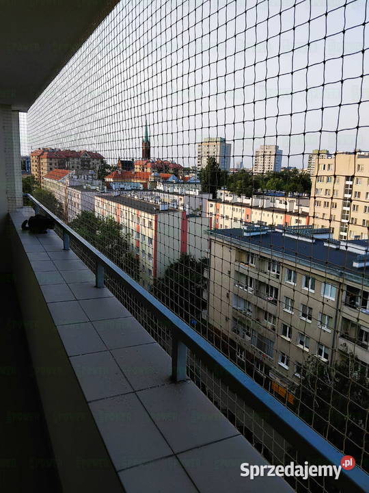 Założenie siatki na balkon przeciw ptakom Warszawa