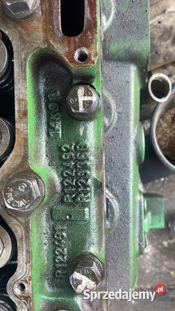 John Deere 6081 głowica cylindrów R122491