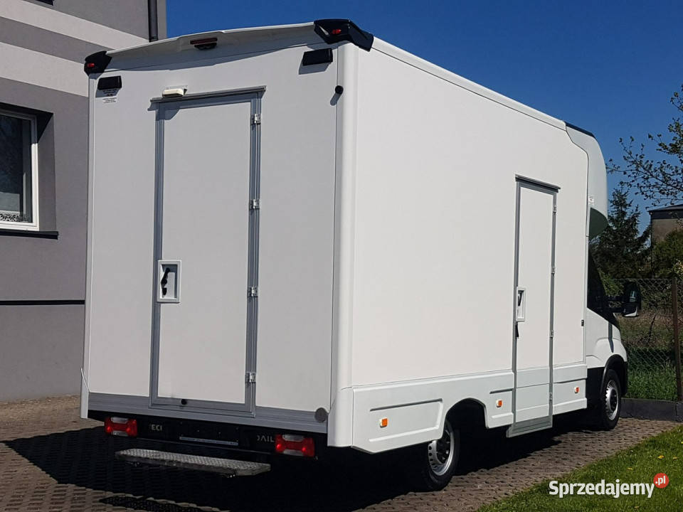 Iveco Daily KONTENER NISKOPODŁOGOWY 443x223x242 nieuszkodzony sprzedam