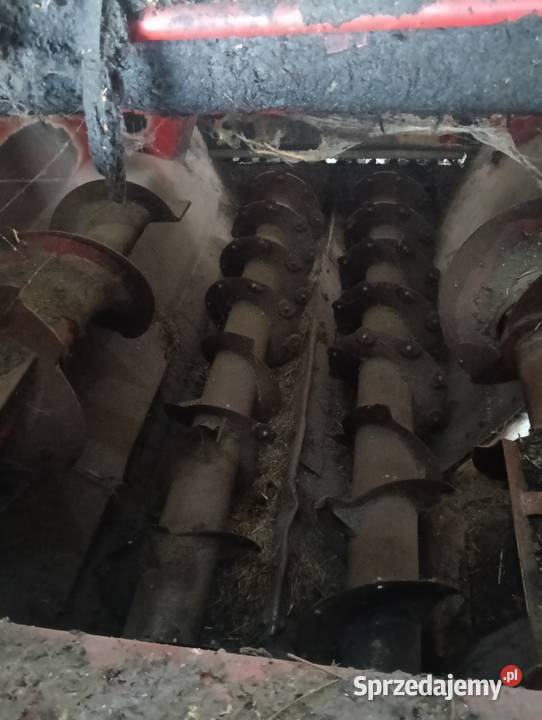 Wóz paszowy cztero ślimakowy poziomy firmy zago Opole