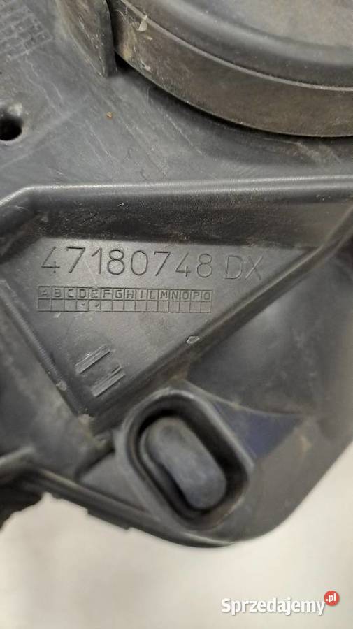 Lampa prawy przód citroen c4 picasso 1317 Radomsko sprzedam