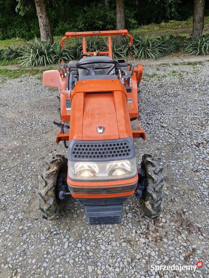 Traktor japoński Kubota Aste A155 Łączki Kucharskie